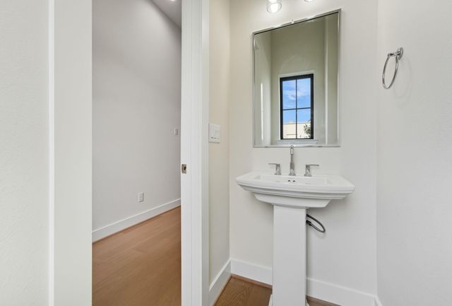 1713 Bologna Lane, Houston, TX 77055