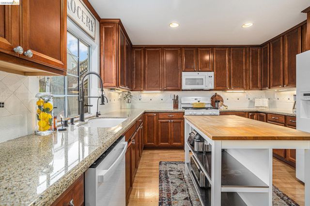 266 Brady Street, Martinez, CA 94553