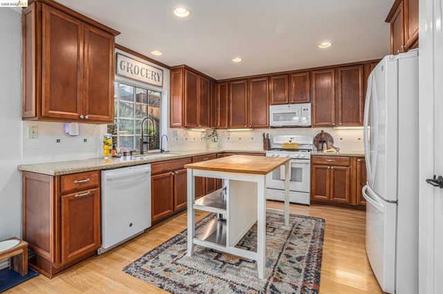 266 Brady Street, Martinez, CA 94553