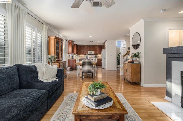 266 Brady Street, Martinez, CA 94553