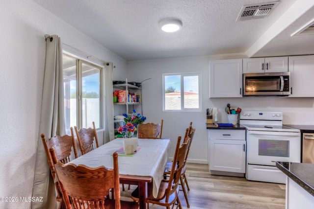 5601 S Masterson Avenue, Tucson, AZ 85706