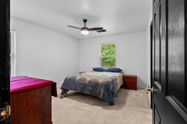 5936 Rosier Road, Votaw, TX 77585