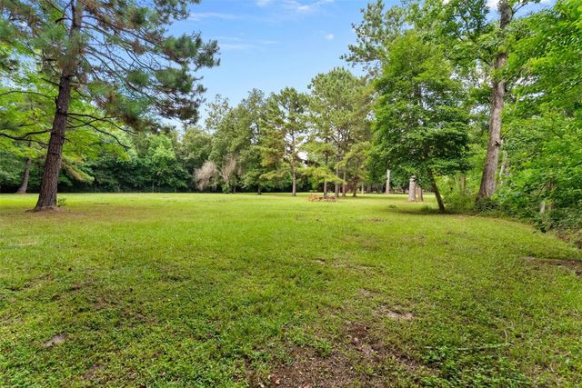 5936 Rosier Road, Votaw, TX 77585