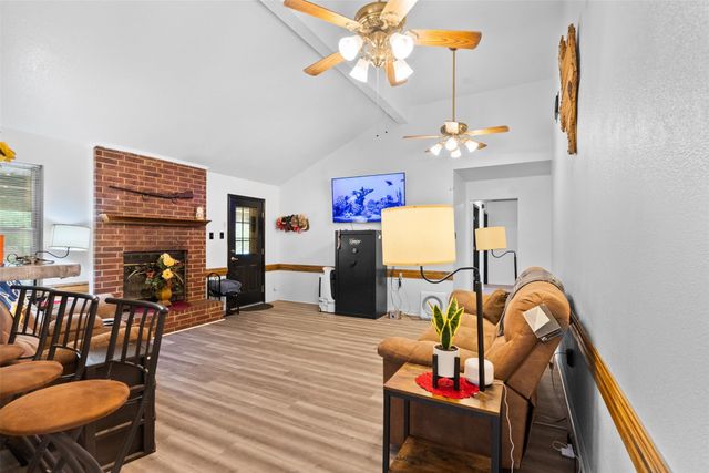 5936 Rosier Road, Votaw, TX 77585