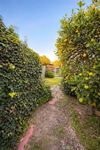 9123 AMBOY AVE, Sun Valley, CA 91352