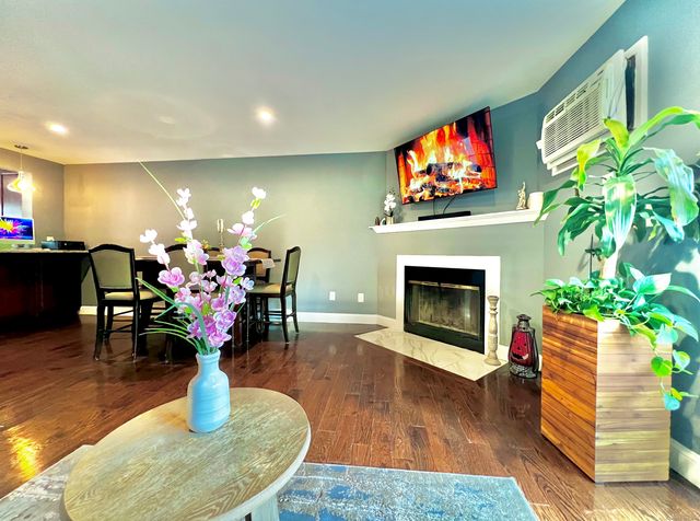 782 Oronoke Road APT 27, Waterbury, CT 06708