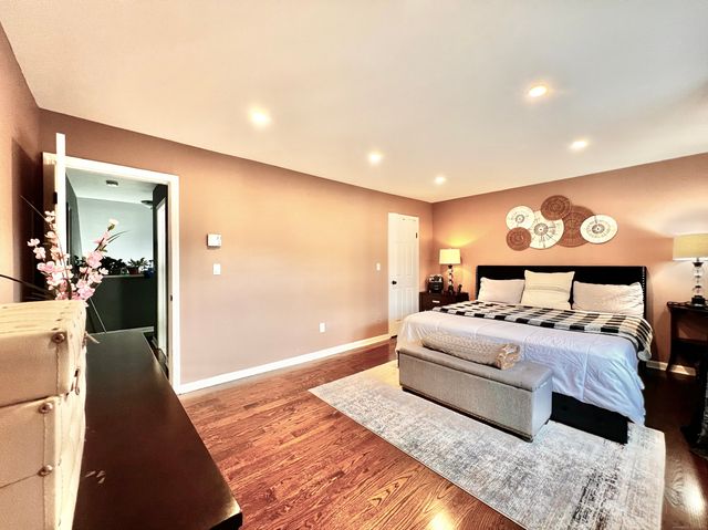 782 Oronoke Road APT 27, Waterbury, CT 06708