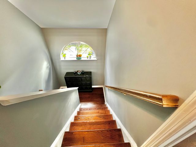 782 Oronoke Road APT 27, Waterbury, CT 06708