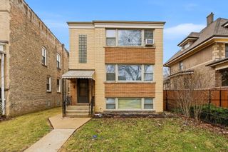 4428 N Tripp Avenue, Chicago, IL 60630