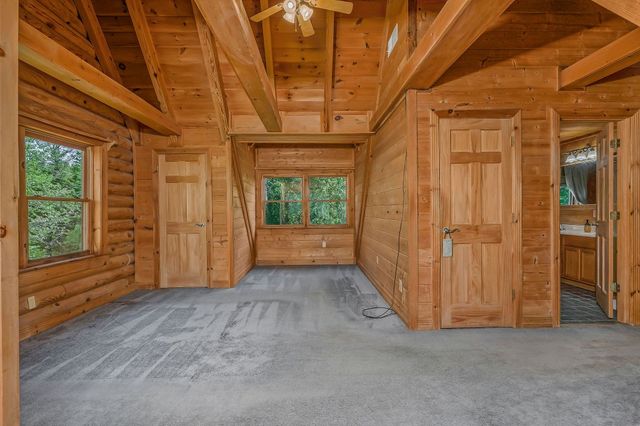 78 Emerald Pl, Monterey, TN 38574