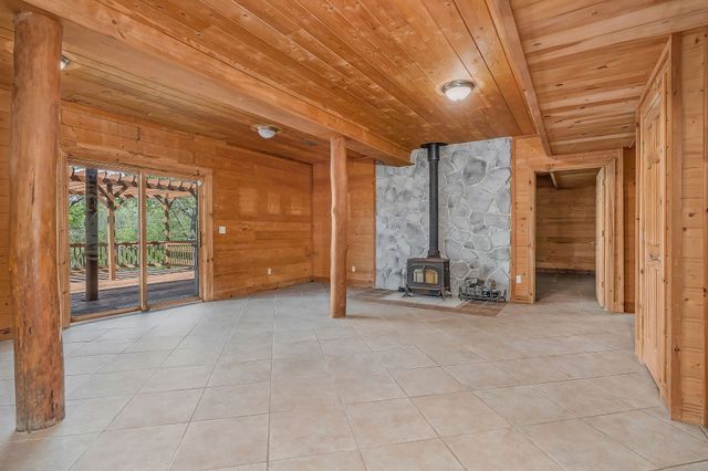 78 Emerald Pl, Monterey, TN 38574