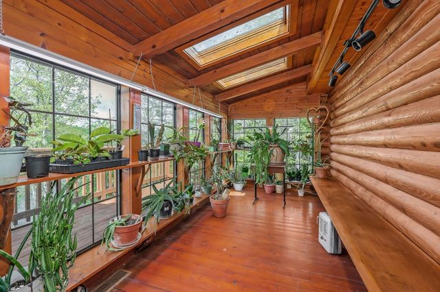 78 Emerald Pl, Monterey, TN 38574