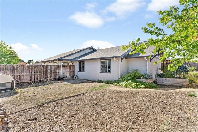 40 Julie Lane, Templeton, CA 93465