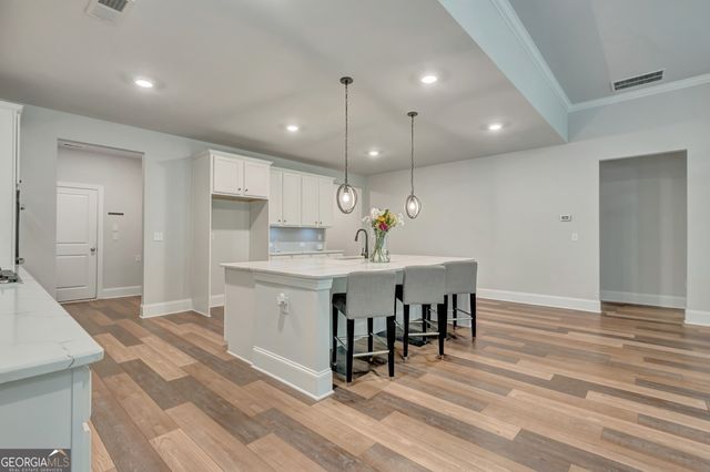 114 Vivian Lane, Peachtree City, GA 30269