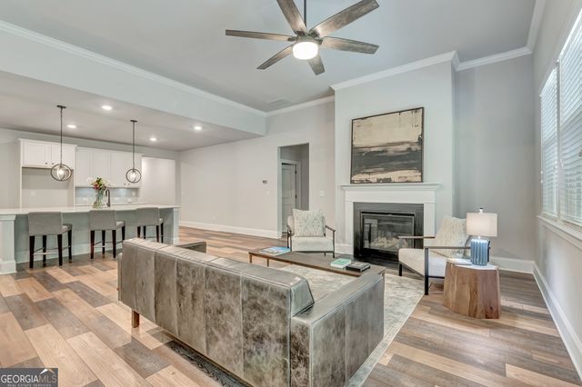 114 Vivian Lane, Peachtree City, GA 30269