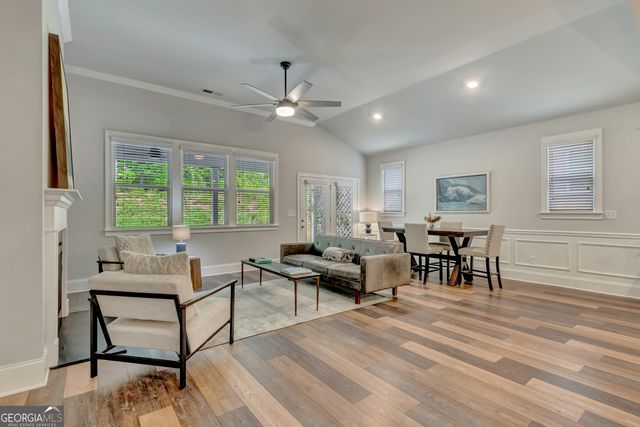 114 Vivian Lane, Peachtree City, GA 30269