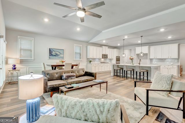 114 Vivian Lane, Peachtree City, GA 30269