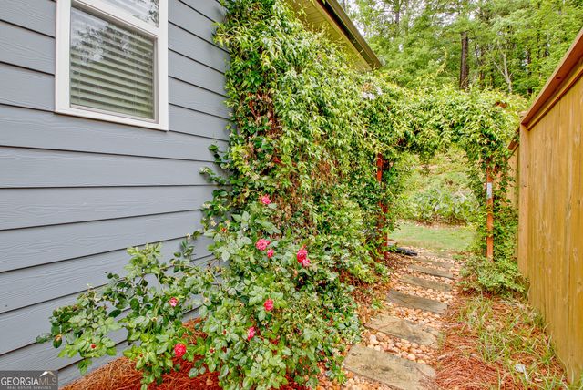 114 Vivian Lane, Peachtree City, GA 30269