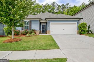 114 Vivian Lane, Peachtree City, GA 30269