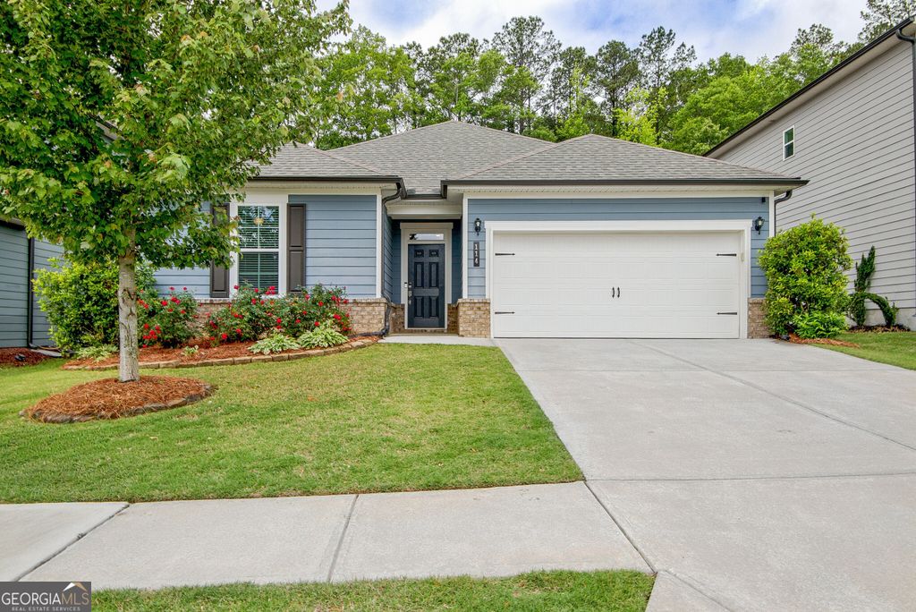 114 Vivian Lane, Peachtree City, GA 30269