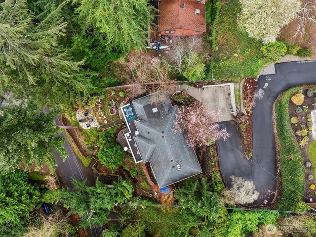 15828 25th Avenue SW, Burien, WA 98166