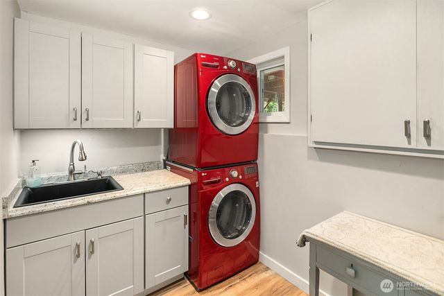 15828 25th Avenue SW, Burien, WA 98166