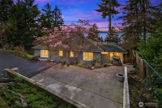 15828 25th Avenue SW, Burien, WA 98166