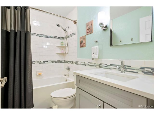7269 S Garland Ct, Littleton, CO 80128