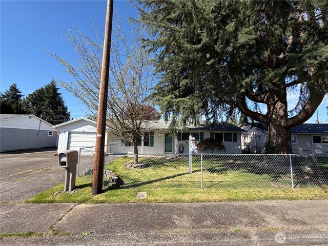 359 Douglas Street, Longview, WA 98632