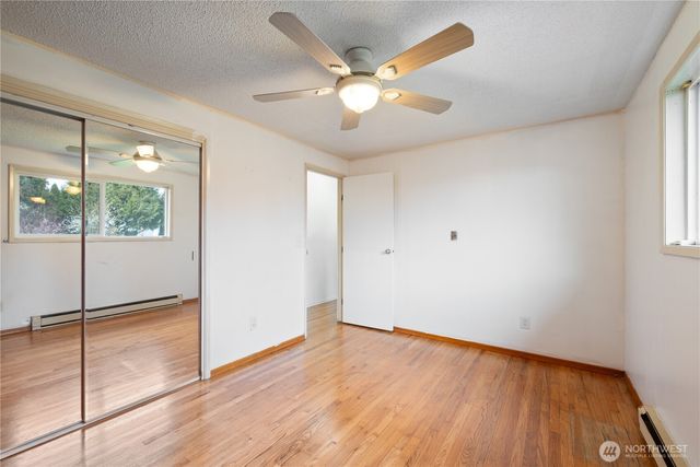 359 Douglas Street, Longview, WA 98632