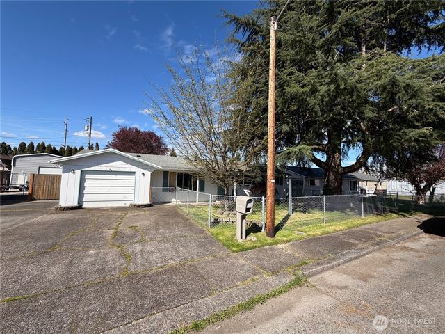 359 Douglas Street, Longview, WA 98632