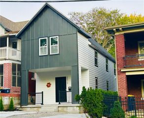 2019 Summit Street, Kansas City, MO 64108