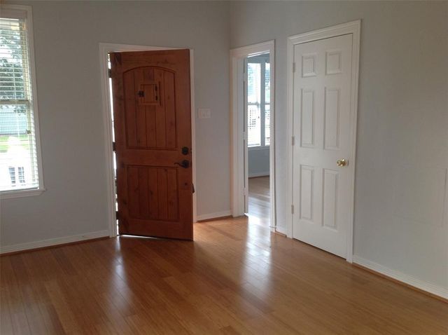 1607 Saint Charles Street, Houston, TX 77003