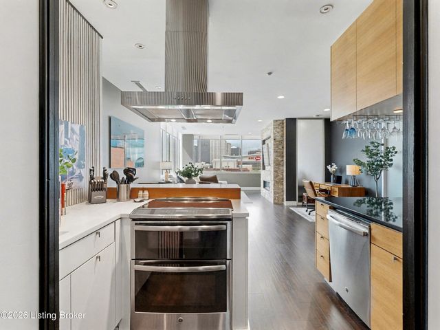 222 E Witherspoon St 605, Louisville, KY 40202