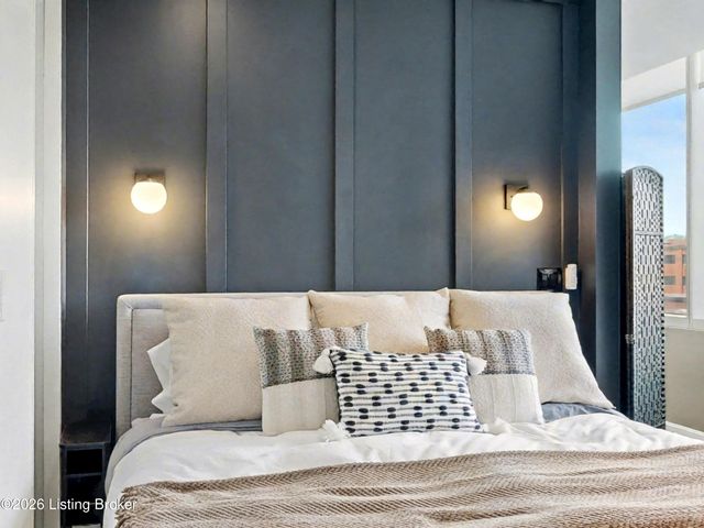 222 E Witherspoon St 605, Louisville, KY 40202