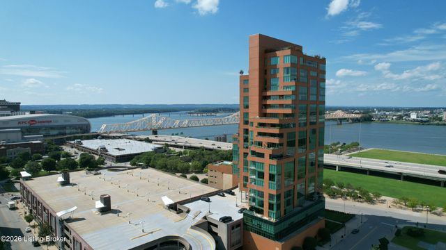 222 E Witherspoon St 605, Louisville, KY 40202