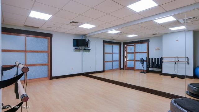 222 E Witherspoon St 605, Louisville, KY 40202