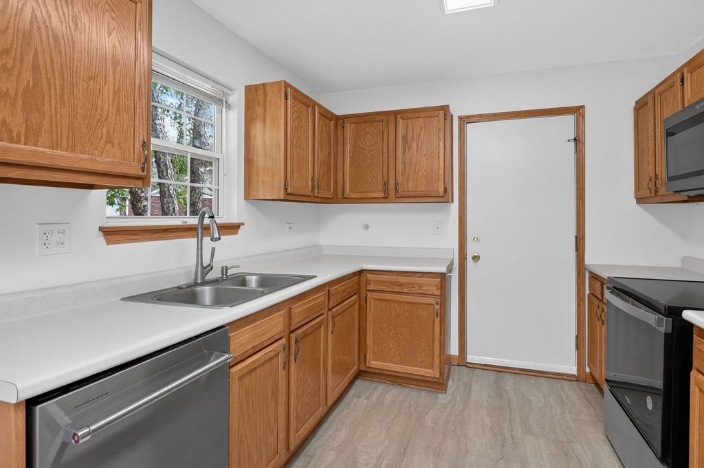 13328 Red Cedar Lane, Plainfield, IL 60544 — photo 5