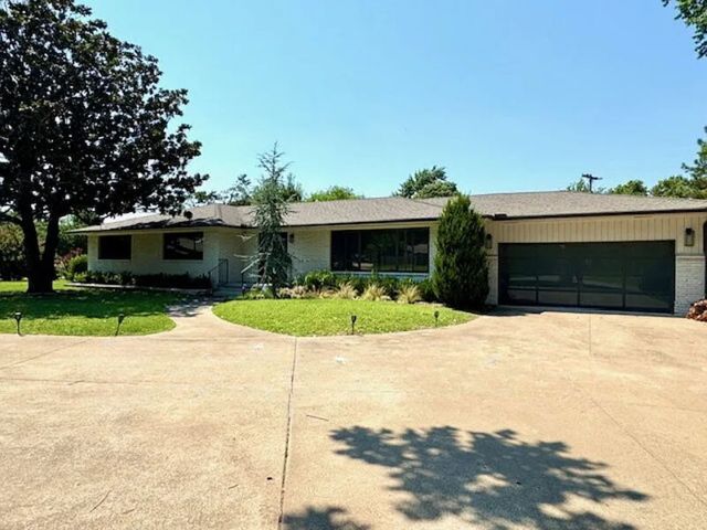 4051 E 46th Place, Tulsa, OK 74135