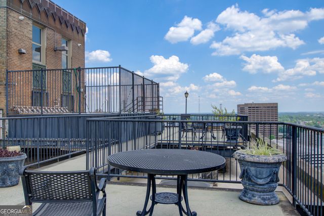 32 PEACHTREE Street 1102, Atlanta, GA 30303