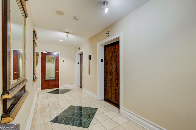 32 PEACHTREE Street 1102, Atlanta, GA 30303