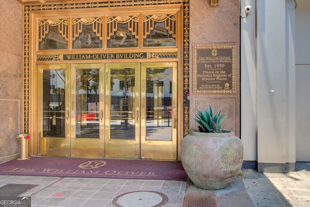 32 PEACHTREE Street 1102, Atlanta, GA 30303