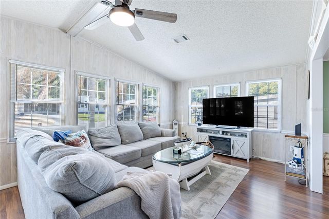 809 ORCHID STREET, Lady Lake, FL 32159