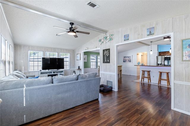 809 ORCHID STREET, Lady Lake, FL 32159