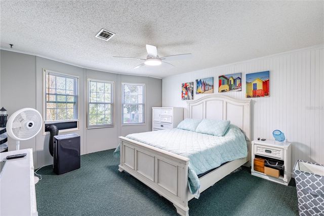 809 ORCHID STREET, Lady Lake, FL 32159