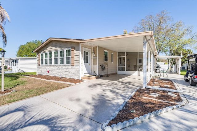 809 ORCHID STREET, Lady Lake, FL 32159