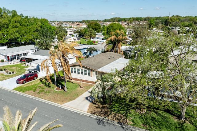 809 ORCHID STREET, Lady Lake, FL 32159