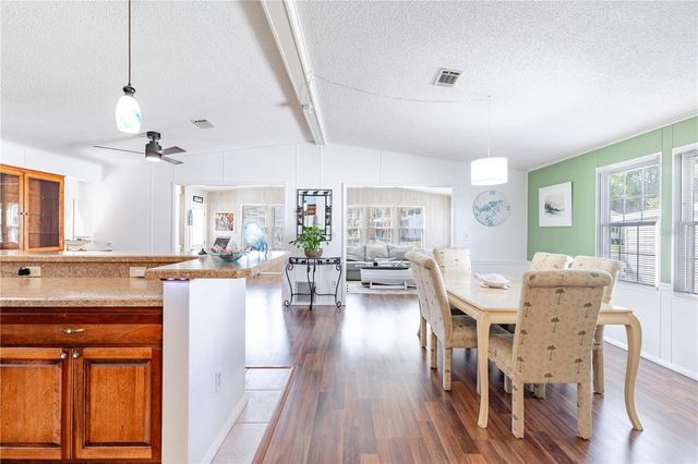 809 ORCHID STREET, Lady Lake, FL 32159