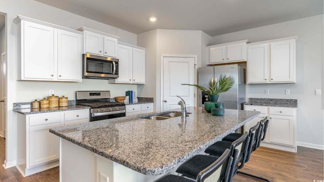 360 Glade Ct., Loris, SC 29569