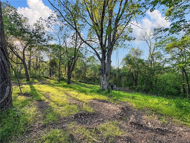 W US 62 Highway, Eureka Springs, AR 72631